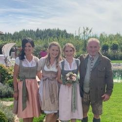 Wohlmayergut Der Bauer hats Familie